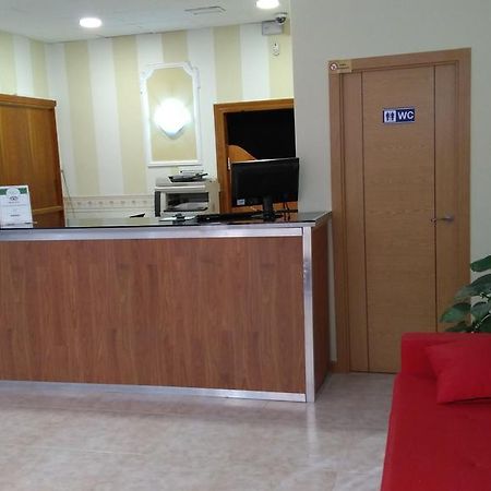 לוגרוניו Pension Calfred II מראה חיצוני תמונה